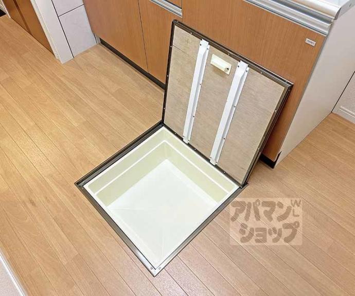 【ヴァるメス・リヒト にしうら】間取