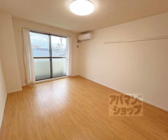 【ヴァるメス・リヒト にしうら】間取