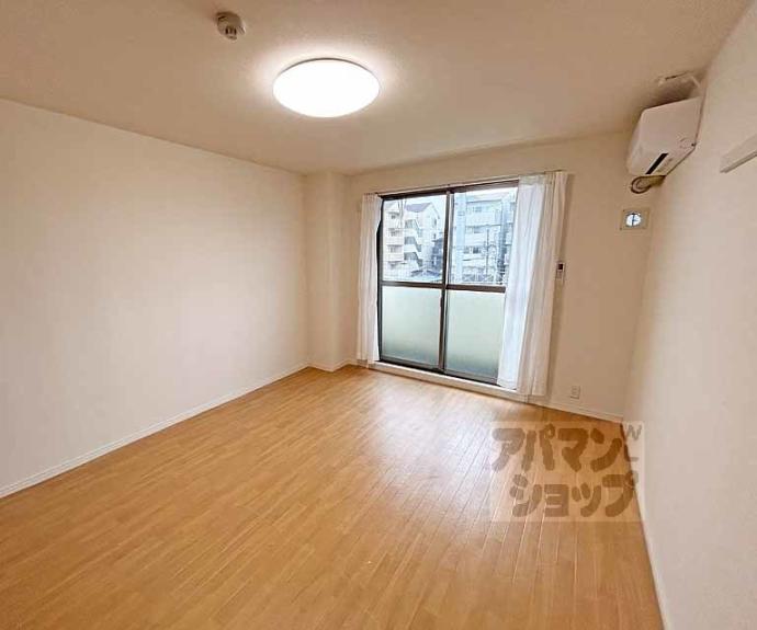 【ヴァるメス・リヒト にしうら】間取