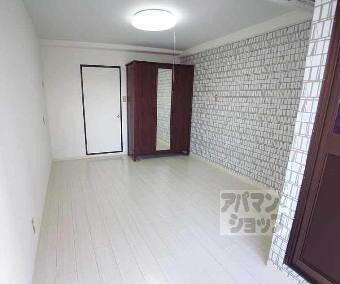 【ビラ・アペックス京都竹田】間取