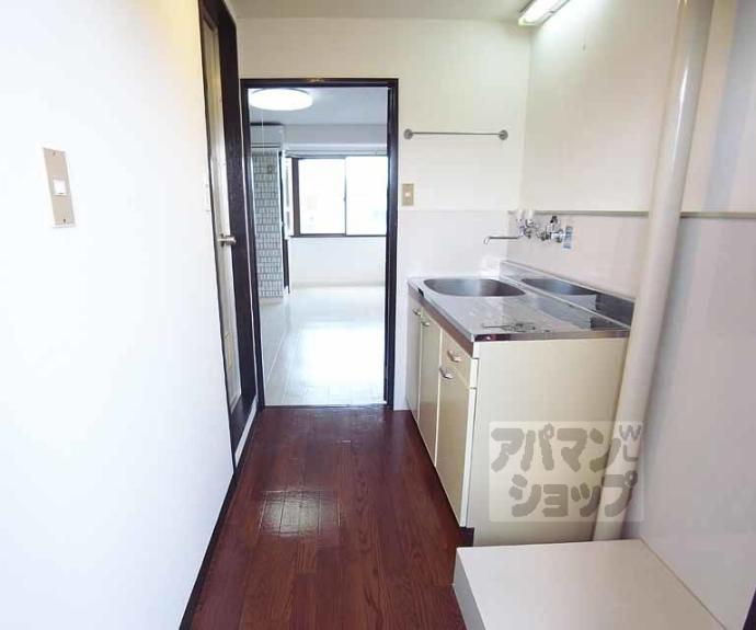 【ビラ・アペックス京都竹田】間取