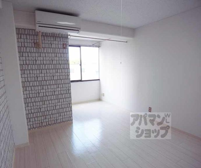 【ビラ・アペックス京都竹田】間取