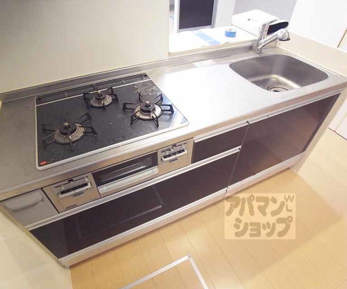 【フローラ城南】間取