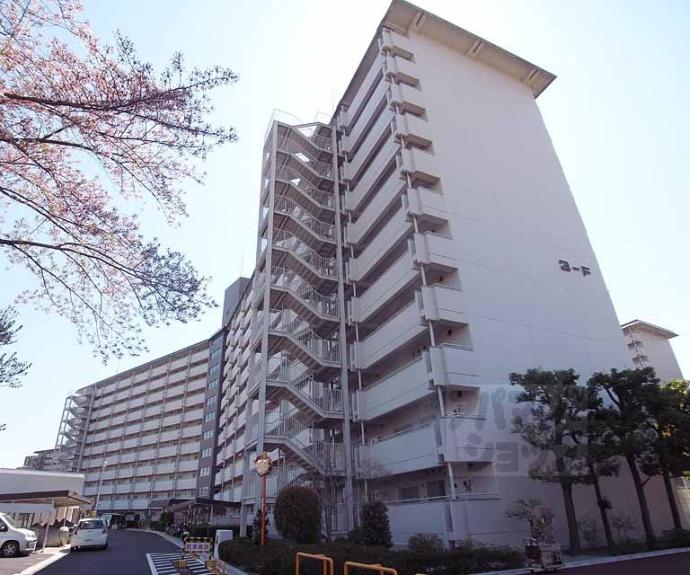 【向島ニュータウン 3街区 F棟】