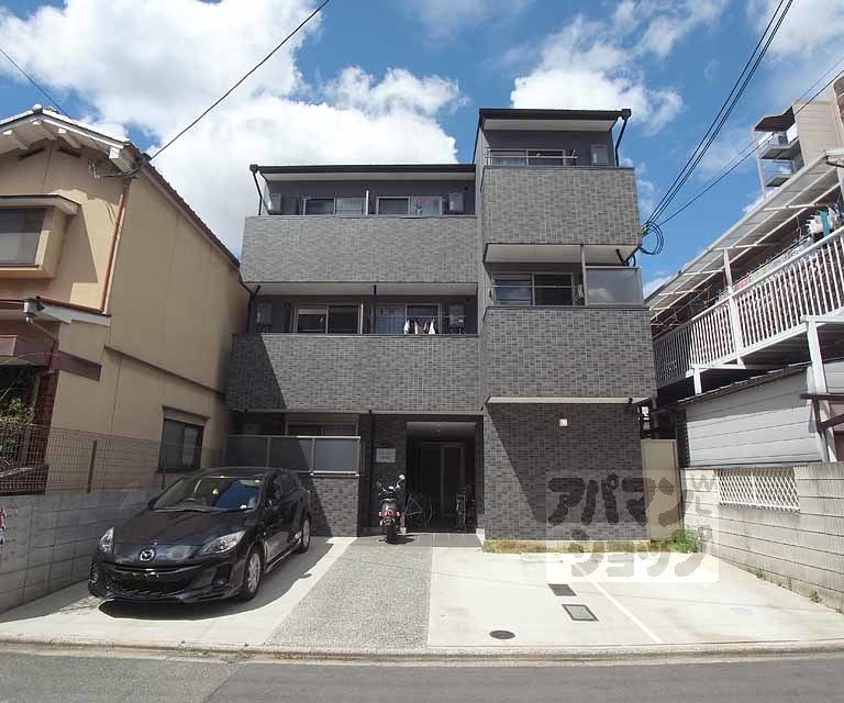 フラッティ龍大前