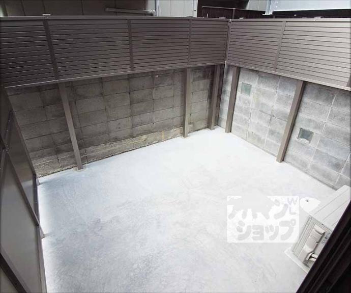 【フラッティ龍大前】間取