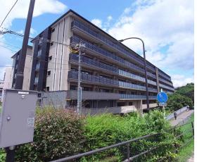 プレサンスレジェンド六地蔵：