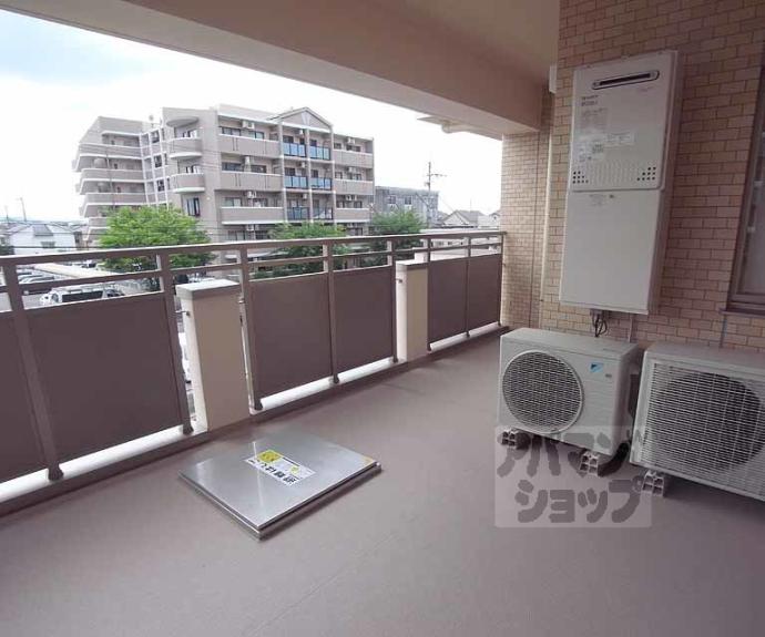 【エバー・グリーン宇治】間取