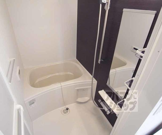 【ロン　ボヌール　宇治】間取