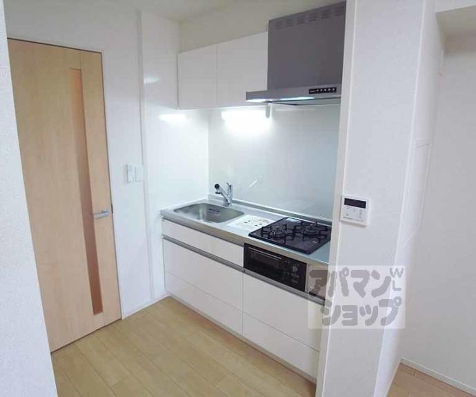 【ロン　ボヌール　宇治】間取