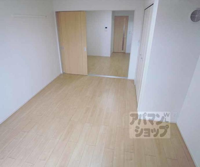 【ロン　ボヌール　宇治】間取