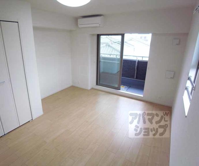 【ロン　ボヌール　宇治】間取