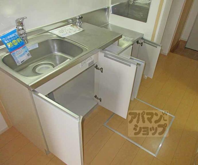 【Ａｚｕｒ　ｐａｌａｃｉｏ】間取