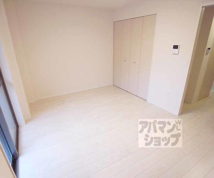 【グランディ　凌】間取