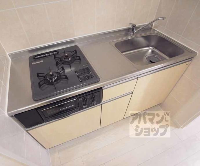 【グランディ　凌】間取