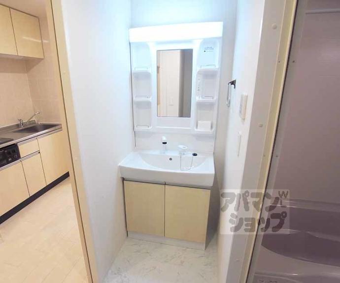 【グランディ　凌】間取