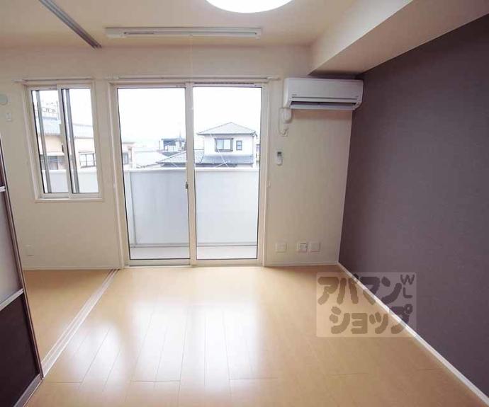 【カーサ金森】間取