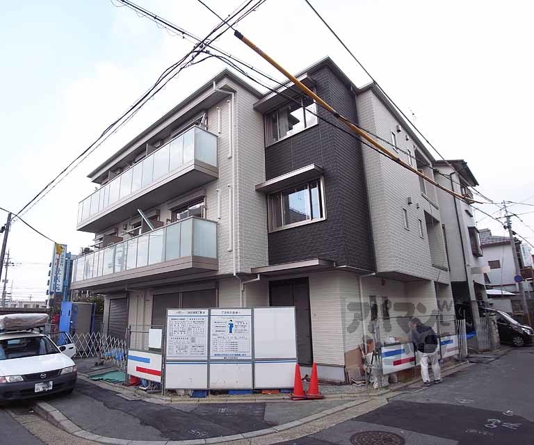 ２４番館