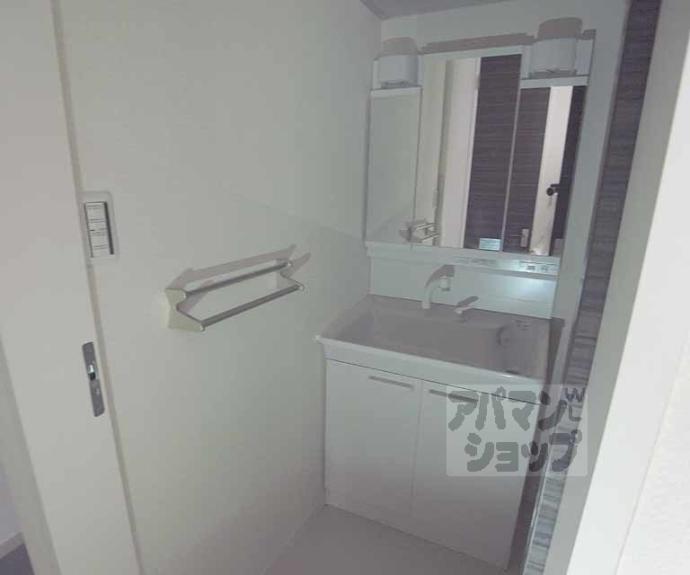 【エルステ巨椋】間取