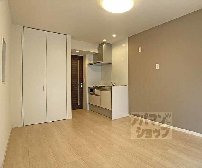 【ロータス東山】間取