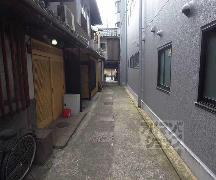 【東山区古西町貸家３２３－５】間取