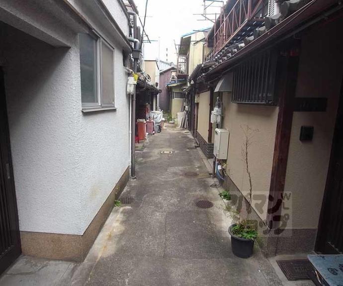 【東山区古西町貸家３２３－５】間取