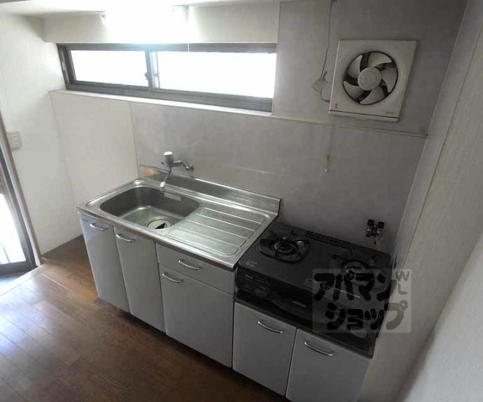 【東山区古西町貸家３２３－５】