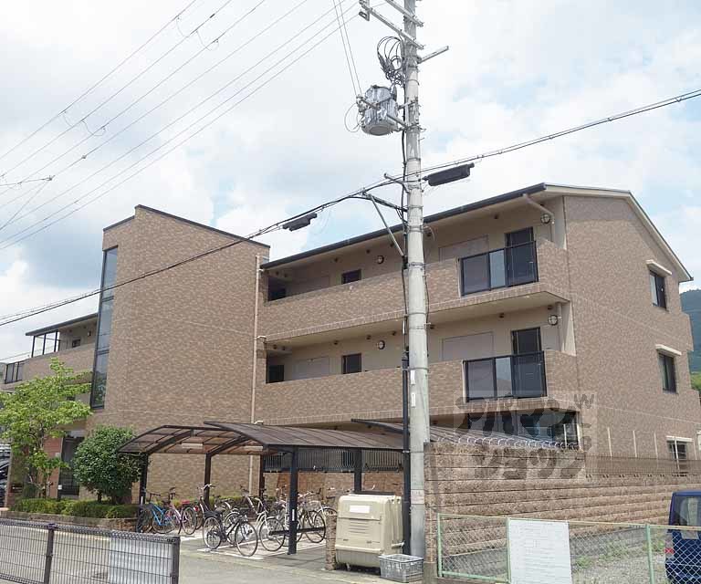 ディアコート大宅