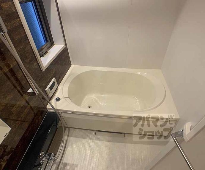 【シャーメゾンろくはら】間取