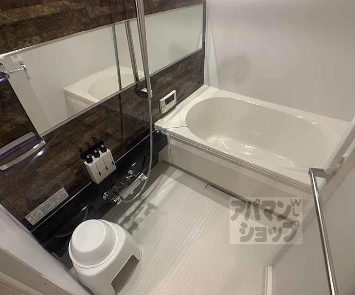 【シャーメゾンろくはら】間取