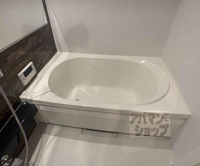 【シャーメゾンろくはら】間取