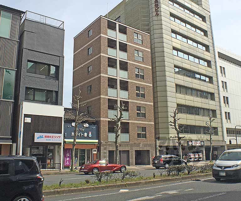 フレール烏丸五条