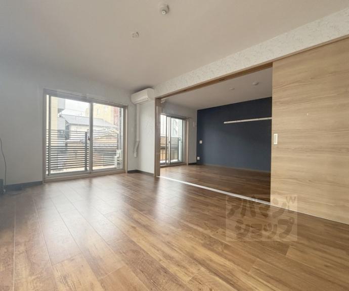 【ARTISTA円町ドゥーエ】間取