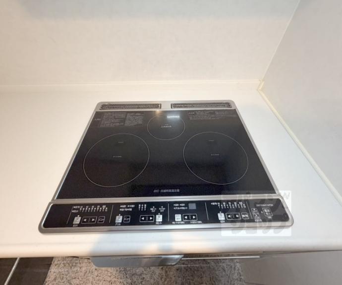 【ＡＲＴＩＳＴＡ円町ドゥーエ】間取