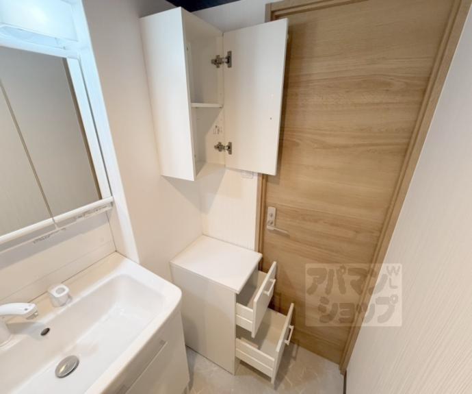 【ＡＲＴＩＳＴＡ円町ドゥーエ】間取