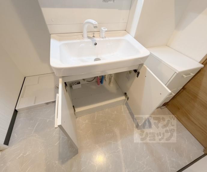 【ＡＲＴＩＳＴＡ円町ドゥーエ】間取