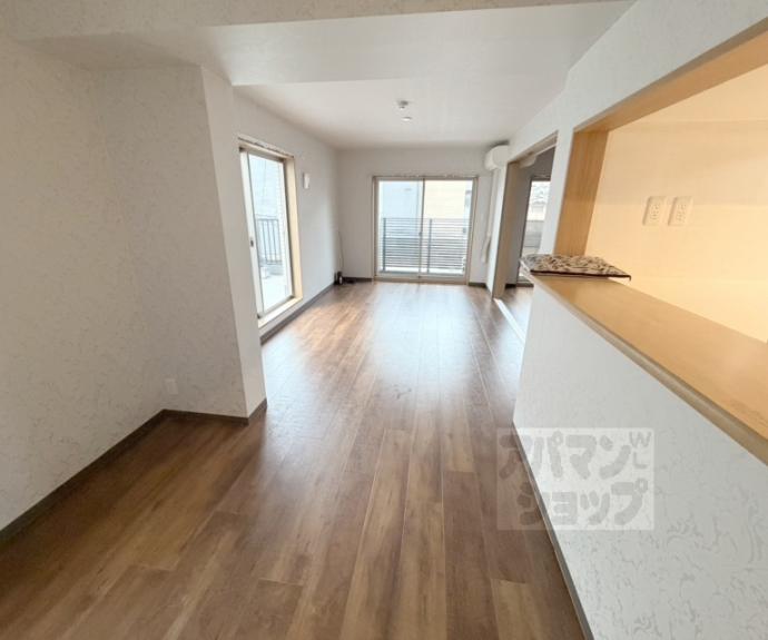 【ＡＲＴＩＳＴＡ円町ドゥーエ】間取