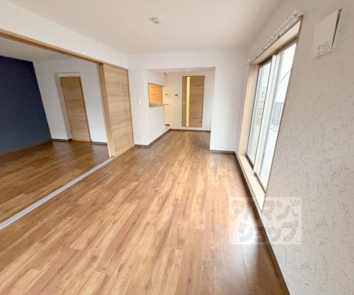 【ＡＲＴＩＳＴＡ円町ドゥーエ】間取