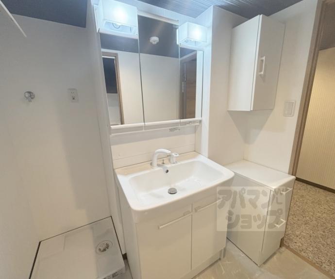 【ARTISTA円町ドゥーエ】間取