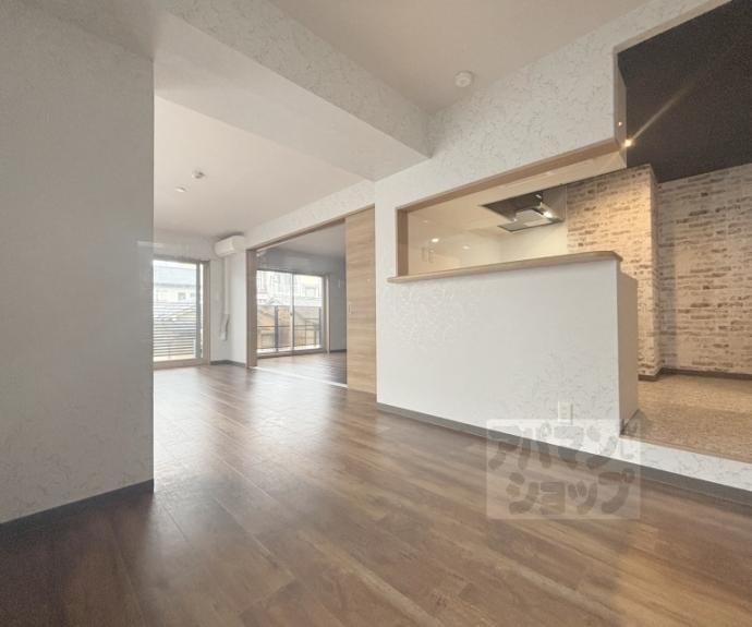 【ARTISTA円町ドゥーエ】間取