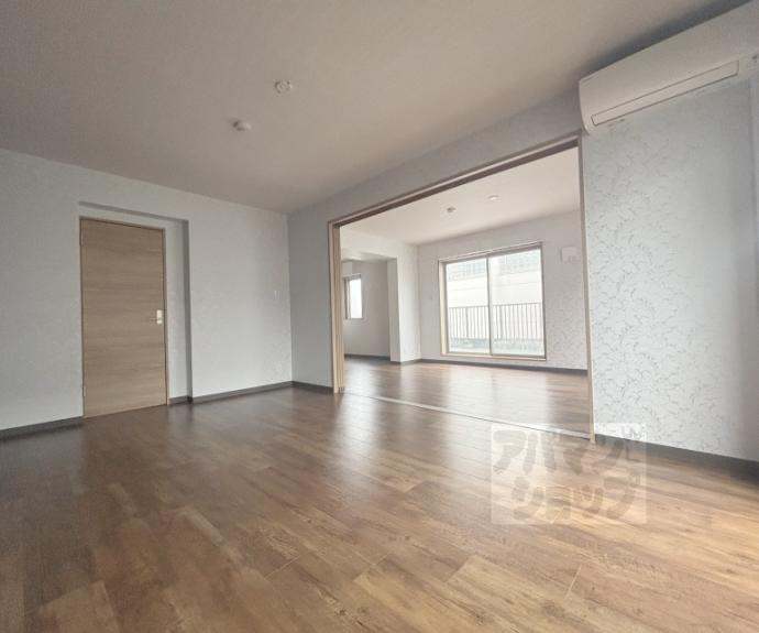 【ARTISTA円町ドゥーエ】間取