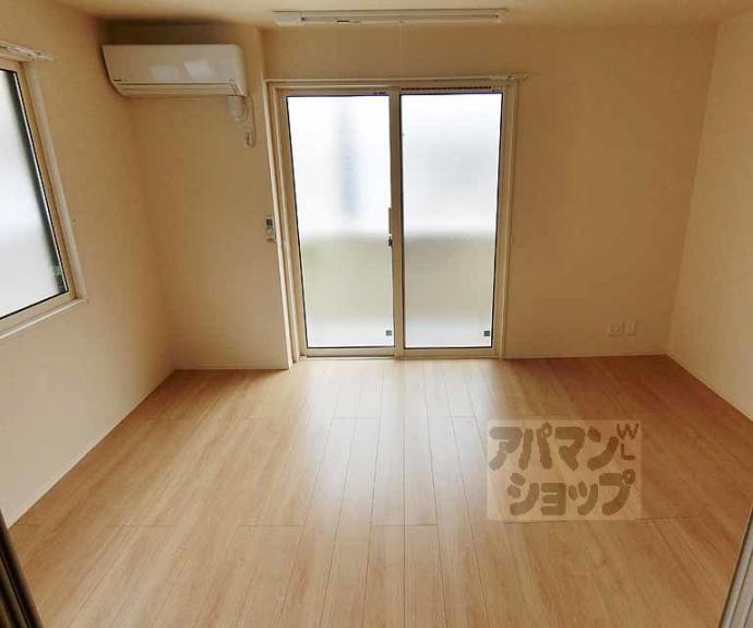 【セジュール西大路三条】間取