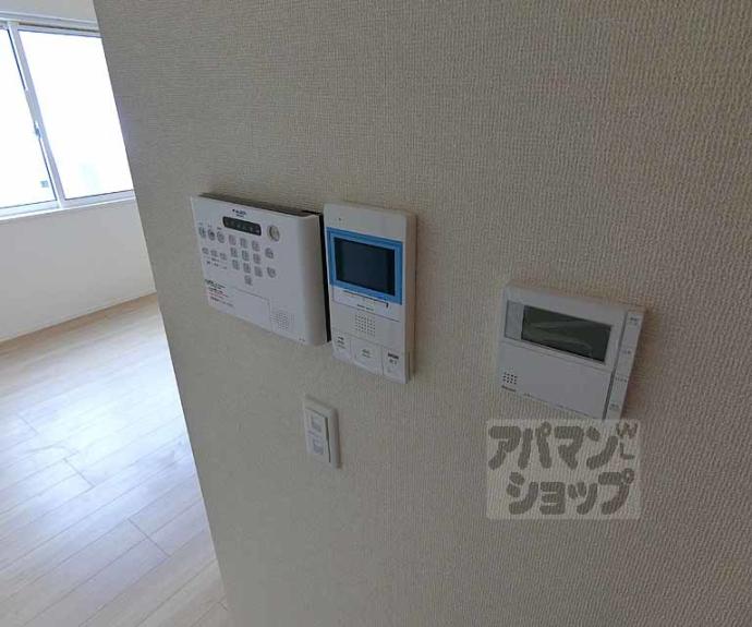 【セジュール西大路三条】間取