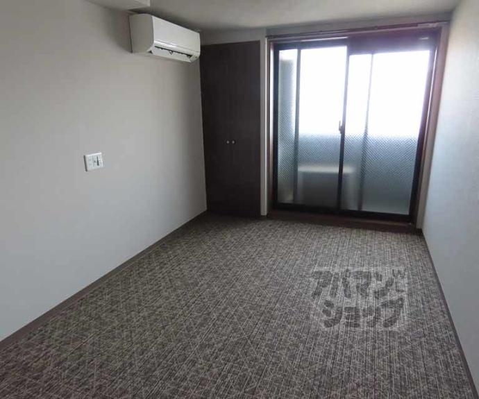 【フェアリーベル二条城】間取