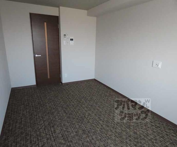 【フェアリーベル二条城】間取