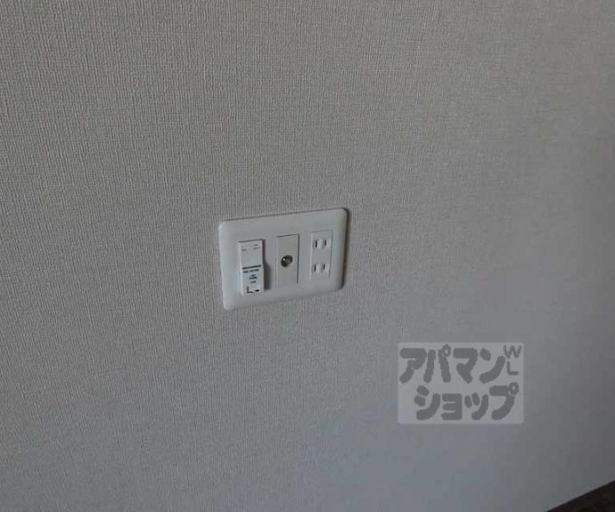 【フェアリーベル二条城】間取