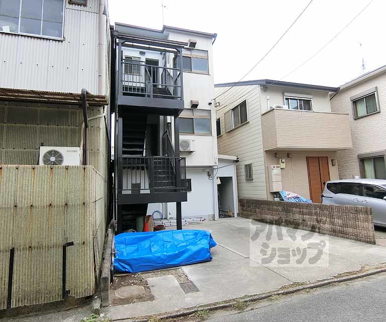 太郎左衛門住宅第１５　中京笠殿