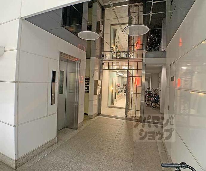 【ＴＡＴ　Ｂｕｉｌｄｉｎｇ】
