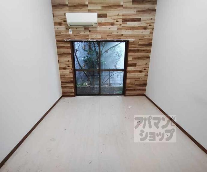 【アスターナ京の袋小路長屋】間取