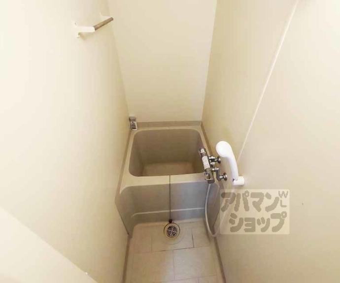 【アスターナ京の袋小路長屋】間取